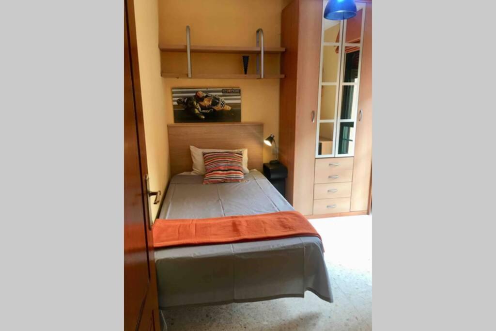 Confortable-Tranquilo Apartamento Junto Al Centro مالقة المظهر الخارجي الصورة
