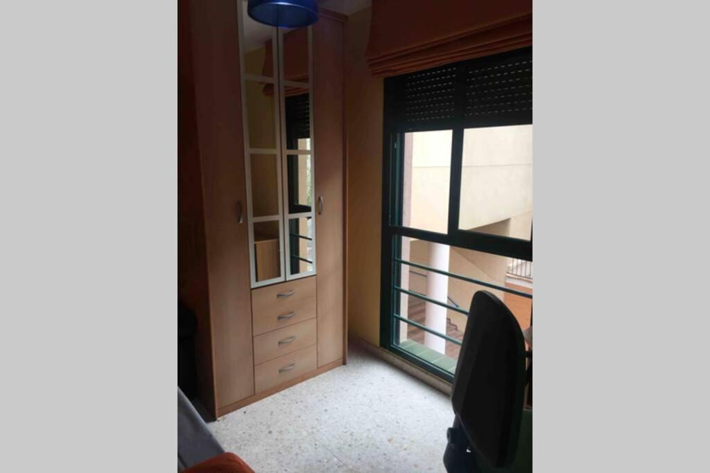Confortable-Tranquilo Apartamento Junto Al Centro مالقة المظهر الخارجي الصورة