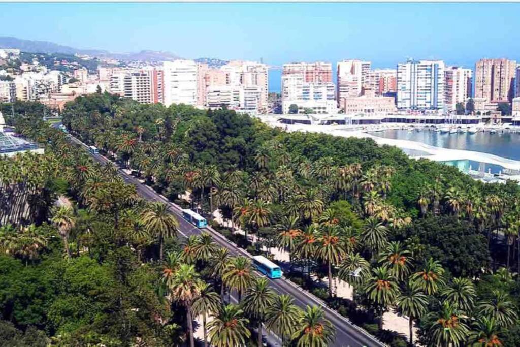 Confortable-Tranquilo Apartamento Junto Al Centro مالقة المظهر الخارجي الصورة